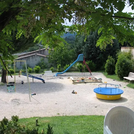 La Bastide De La Peyroliere Avec Piscine Et Tennis Face Au Luberon Apartment *