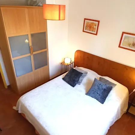 La Bastide De La Peyroliere Avec Piscine Et Tennis Face Au Luberon Apartment *