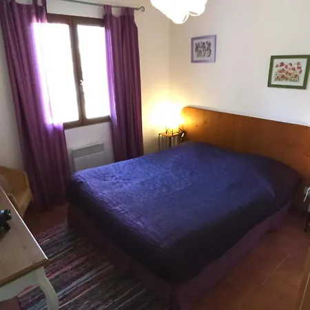 La Bastide De La Peyroliere Avec Piscine Et Tennis Face Au Luberon Apartment *