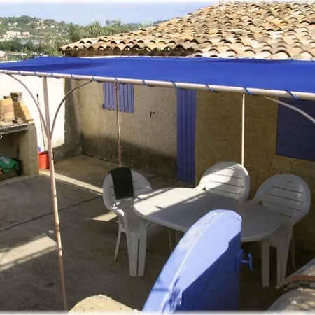 Apartment La Bastide De La Peyroliere Avec Piscine Et Tennis Face Au Luberon
