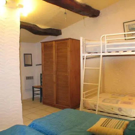 La Bastide De La Peyroliere Avec Piscine Et Tennis Face Au Luberon Apartment *